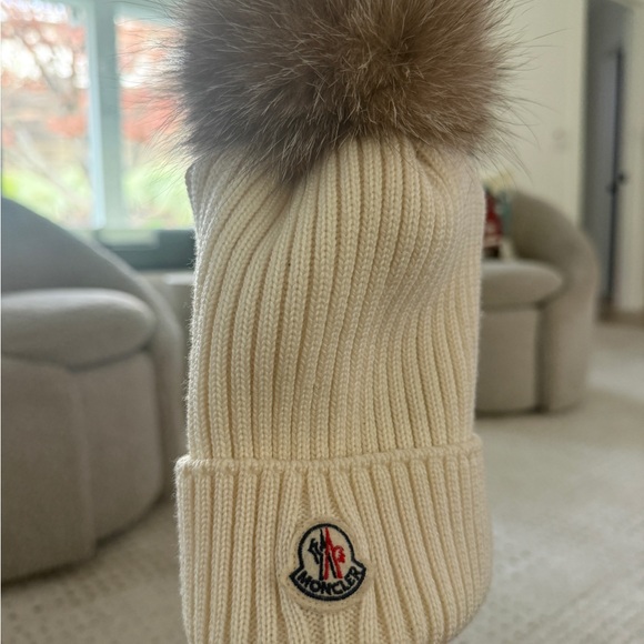 Moncler Cream Knit Hat with Brown Pom kids size large - Picture 5 of 5